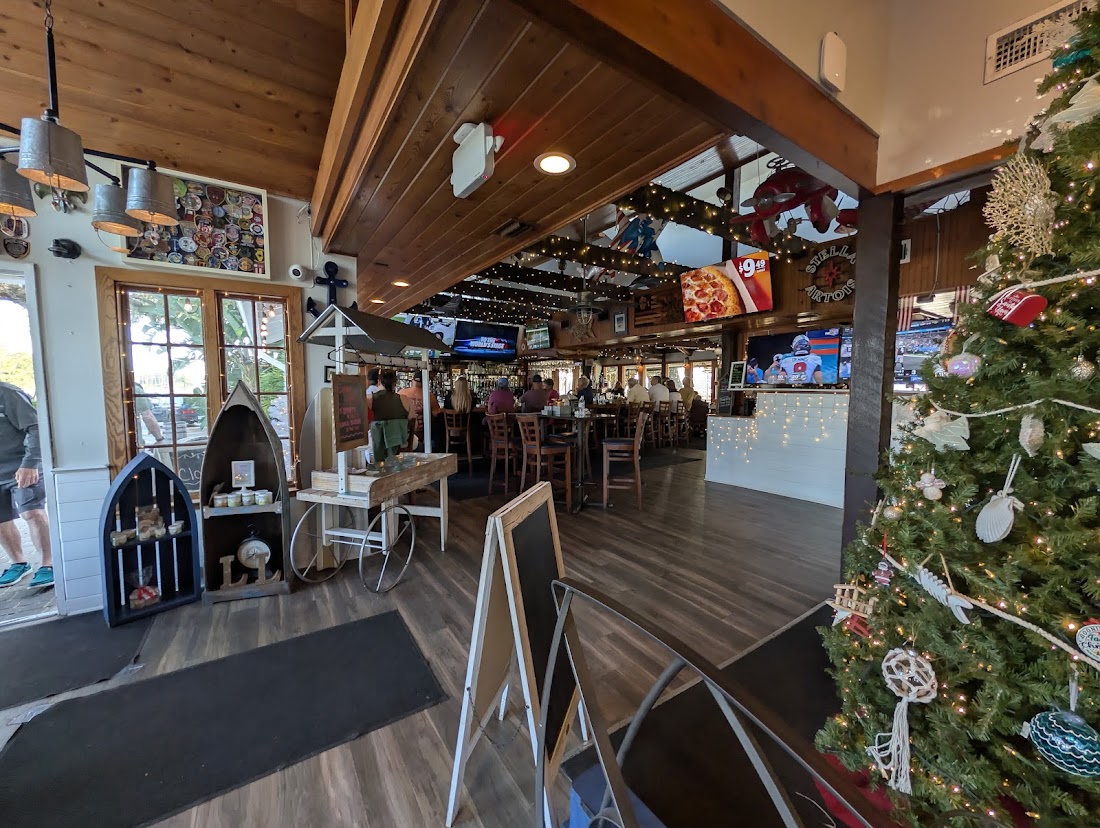 Lost Lagoon Wings and Grill